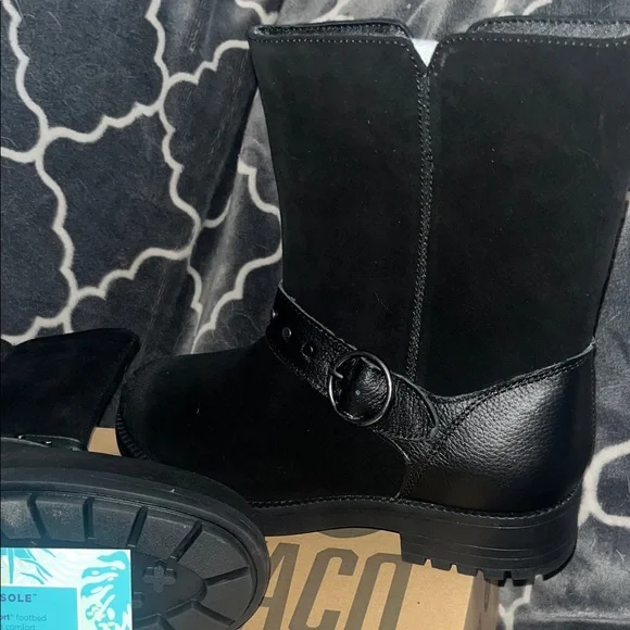 Revitalign Women's Black Ankle Booties - Picture 9 of 15